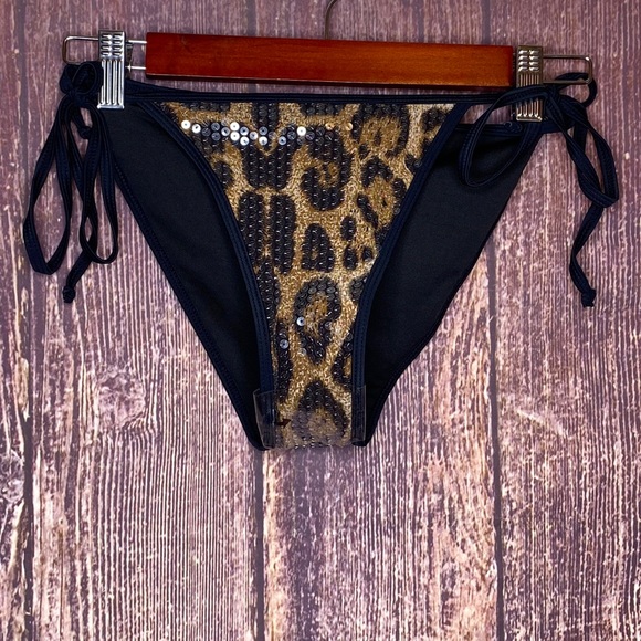 Fashion Nova Other - NWOT FASHION NOVA leopard print sequin string bikini bottom size medium black